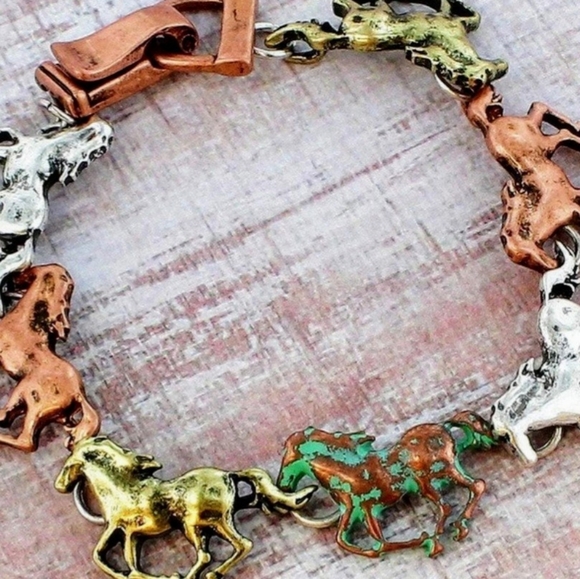 Jewelry - Horse bracelet